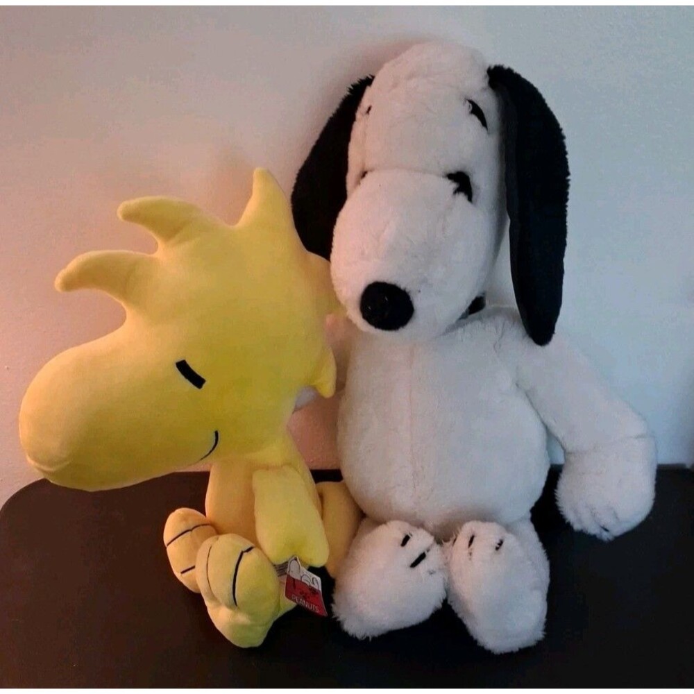 Vintage Snoopy Stuffed And Modern Woodstock